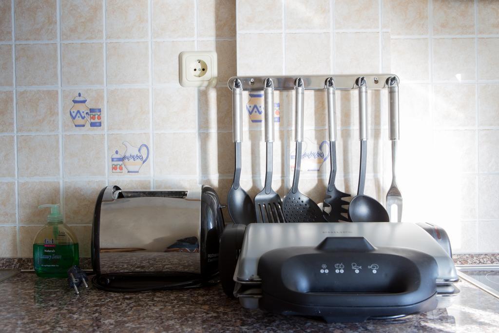 Paris-Irini Studios And Apartments Plomari 部屋 写真